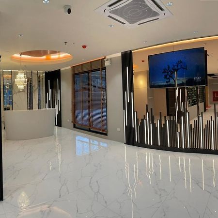 The Neuf@Ratchada Hotel Bangkok Exterior photo