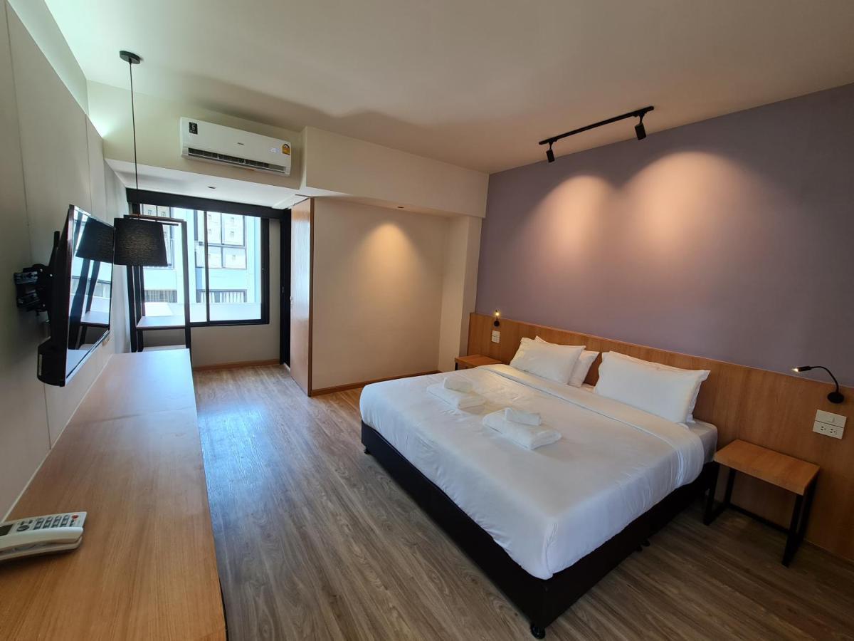 The Neuf@Ratchada Hotel Bangkok Exterior photo